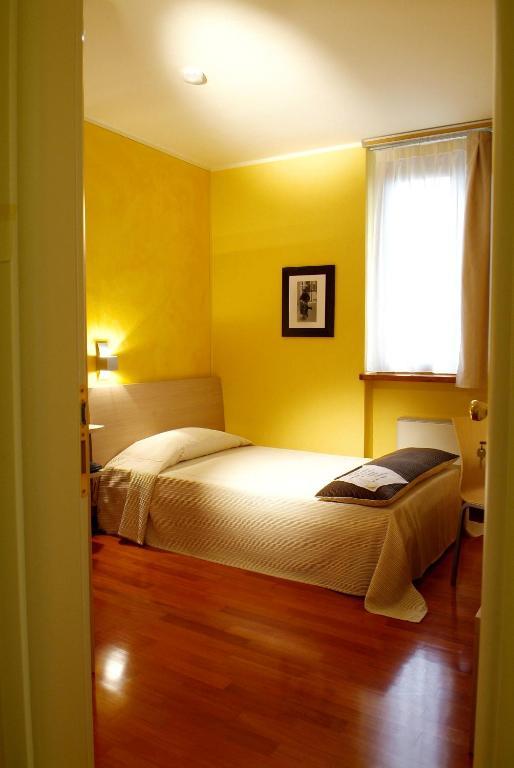 Hotel Fontana Santa Grumello del Monte Zimmer foto